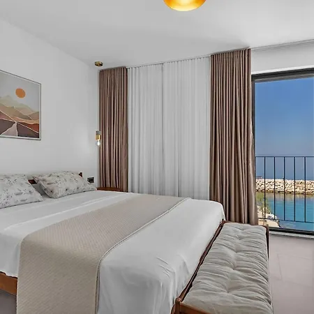 Adriatic Beachfront - Makarska Exklusiv Villa *